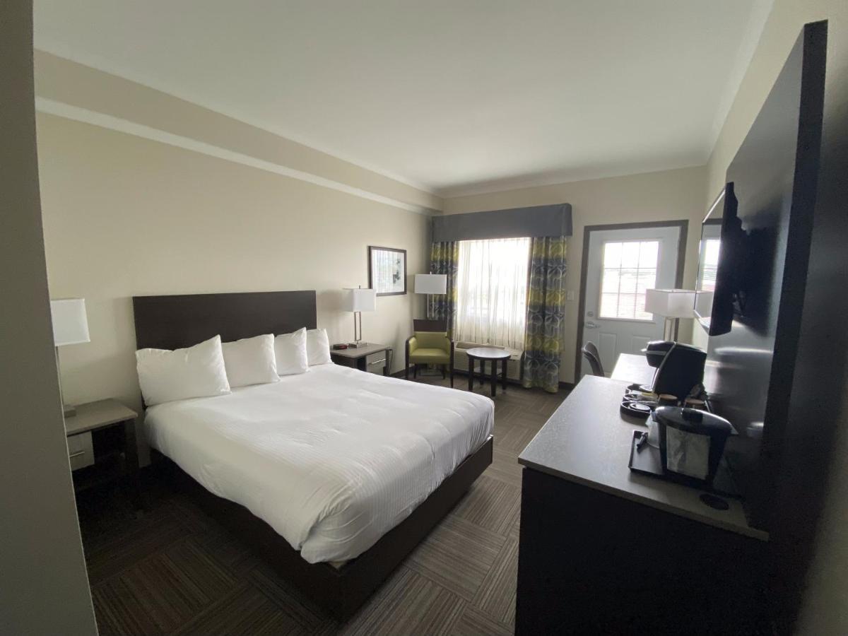 Crossroads Inn & Suites Paradise Экстерьер фото
