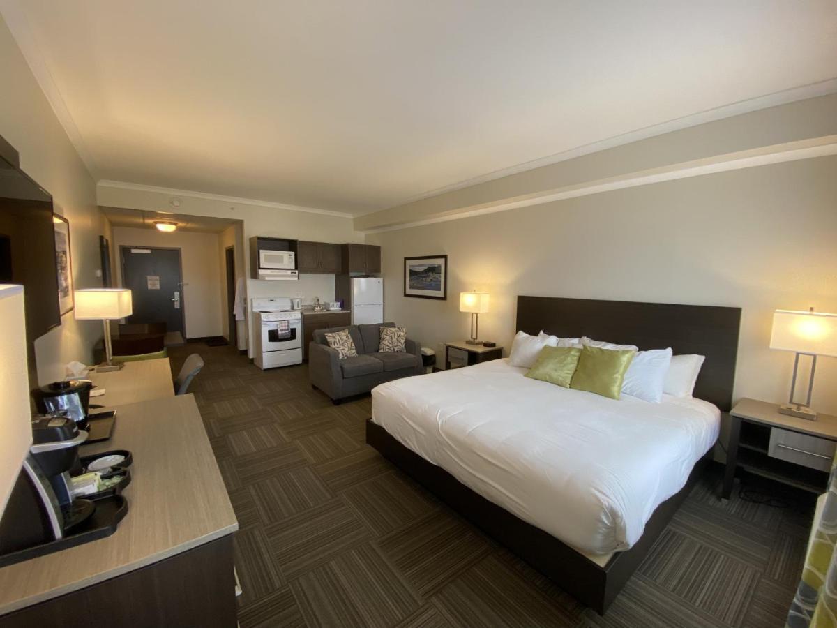 Crossroads Inn & Suites Paradise Экстерьер фото